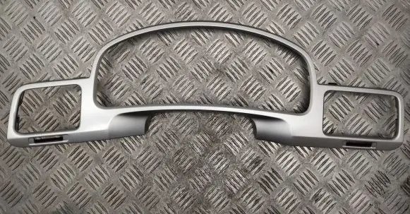 Volkswagen Touareg II Dashboard trim 7P2857190B