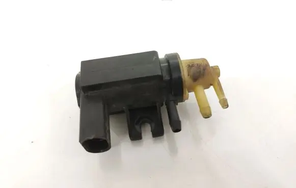 Audi A3 S3 8P Turbo solenoid valve 1K0906627A