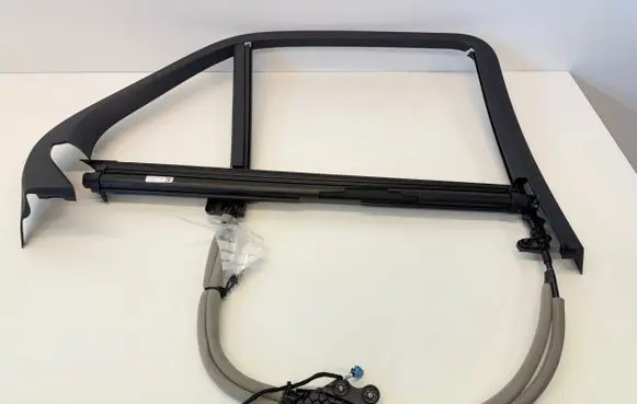 Mercedes-Benz GLE W167 Electric rear window sunshade cover A1678105405