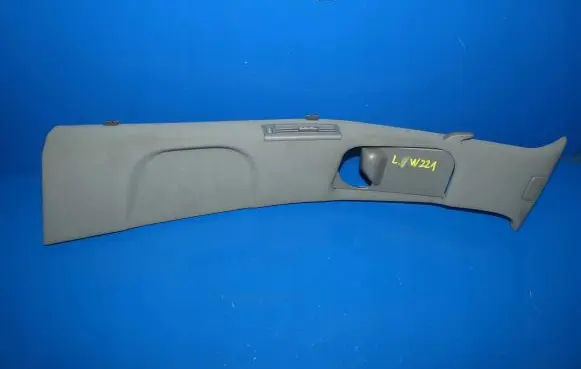 Mercedes-Benz S W221 (B) pillar trim (top)