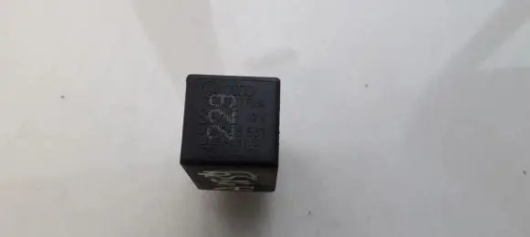 Audi A4 S4 B5 8D Other relay 431955531