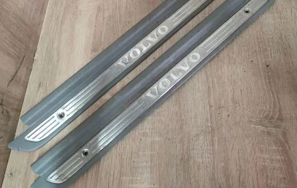 Volvo S40, V40 Front sill trim cover