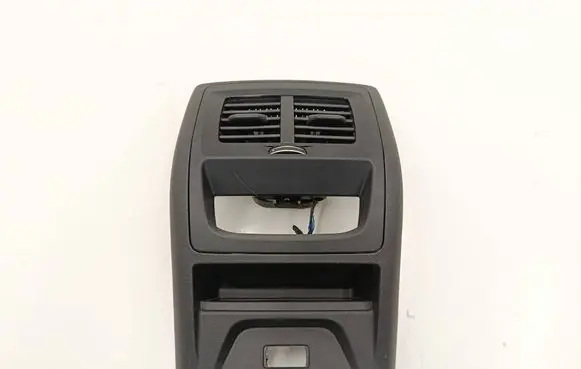 BMW X3 G01 Rear air vent grill 7910858 9461902