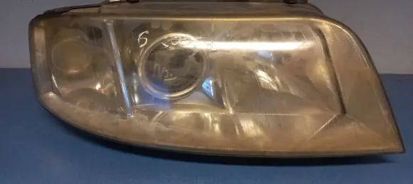 Audi A6 S6 C5 4B Headlight/headlamp 15593000