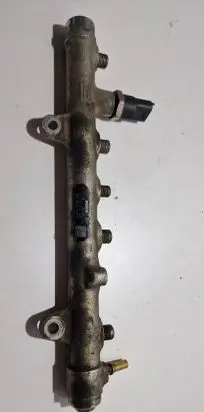 Renault Laguna II Fuel main line pipe 8200330912 045681L4 0445214065