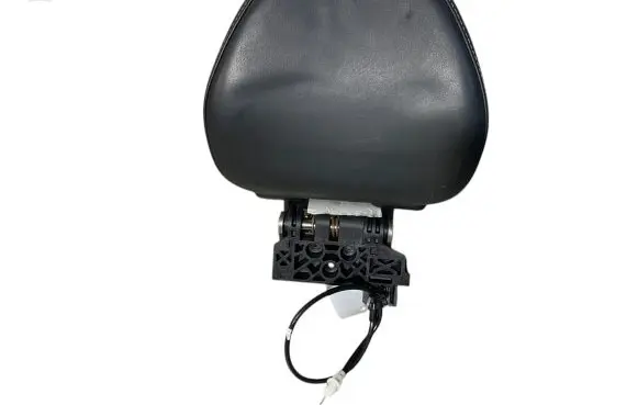 Volvo XC90 Rear seat headrest 