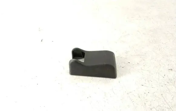 Toyota Avensis T250 Front passenger seat rail trim 0Y5SNF2