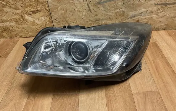 Opel Insignia A Headlight/headlamp 13226792