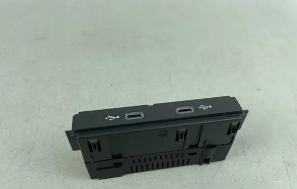 Volkswagen Golf VIII USB socket connector 5NA035700