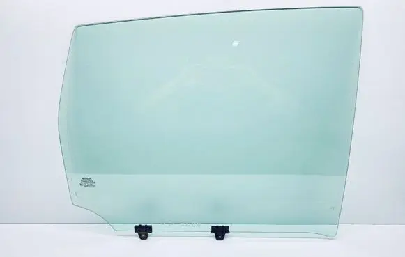 Nissan Note (E11) Rear door window glass 823009U000