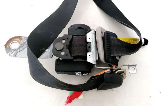 Mitsubishi Carisma Front seatbelt MR915561 1079512