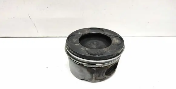 BMW 5 E60 E61 Piston 0840C