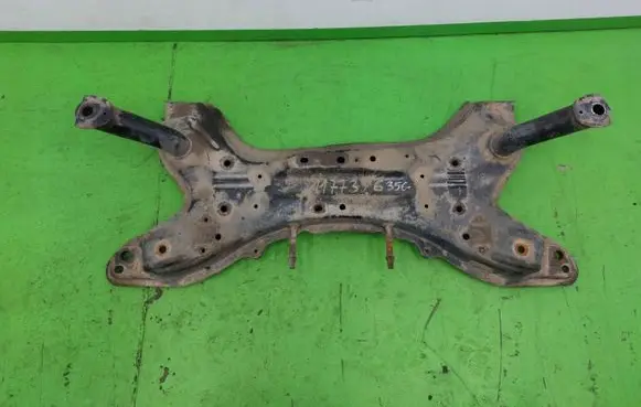 Toyota Yaris Front axle beam 