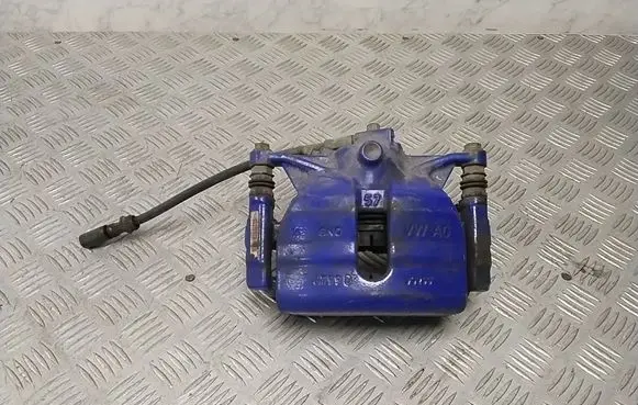 Volkswagen PASSAT B8 Front brake caliper 6799D