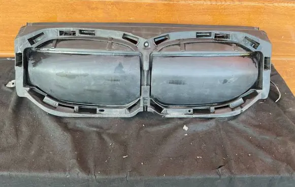 BMW 1 F40 Front grill 5A23EB304 T598906 21136P01387