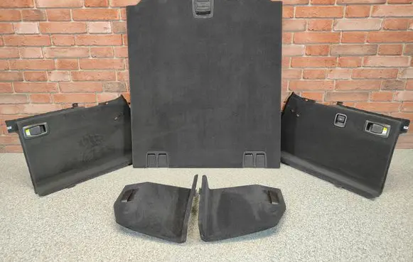 BMW 5 F10 F11 Trunk/boot floor carpet liner 7234713