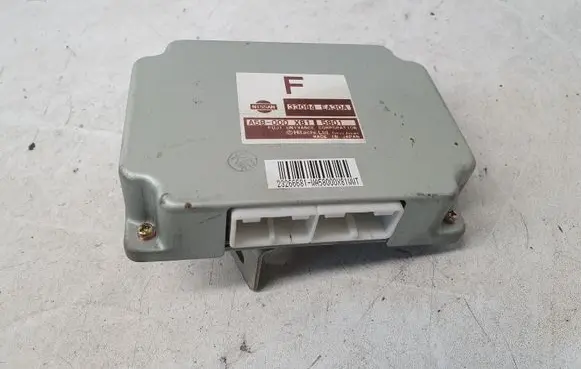 Nissan Navara D40 Gearbox control unit/module 33084EA30A