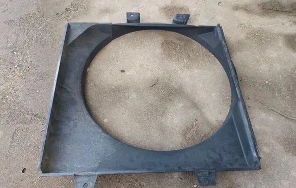 Dodge Durango I Radiator cooling fan shroud 52028614AB