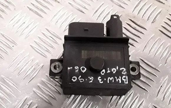 BMW 3 E90 E91 Glow plug pre-heat relay 779800007