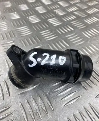 Audi A6 C7 Engine coolant pipe/hose 059121071DE