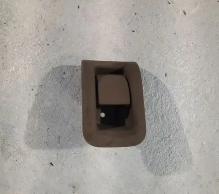 Volvo V70 Engine bonnet (hood) release handle 30779851