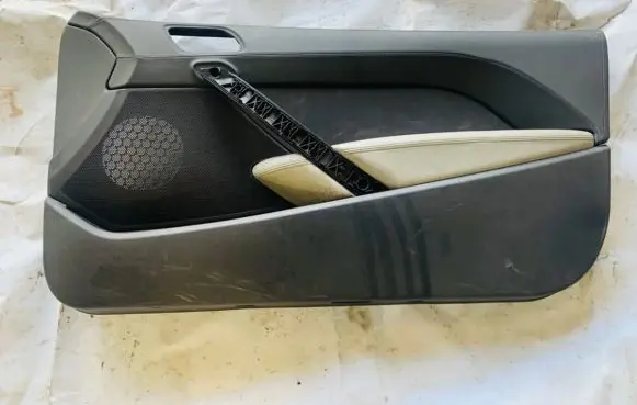 Peugeot RCZ Front door card panel trim YM16600277 YM16600477
