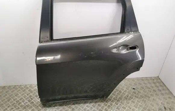 Jeep Cherokee Rear door