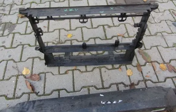BMW 5 E39 Radiator support slam panel