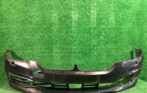 BMW 5 G30 G31 Front bumper 7385336