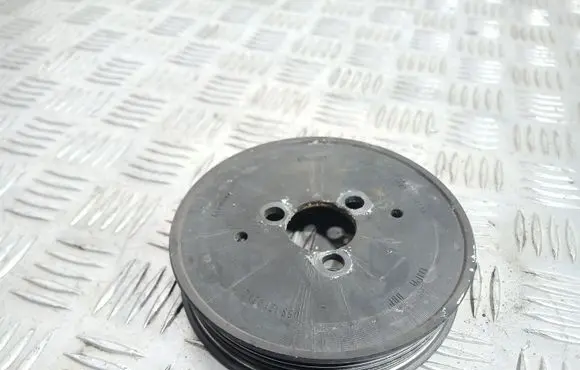 Audi A6 S6 C6 4F Water pump pulley 059121031L