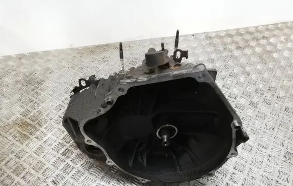 Manual 6 speed gearbox