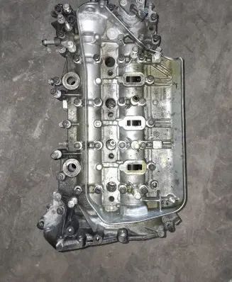 Nissan X-Trail T32 Engine head 422R FDPA