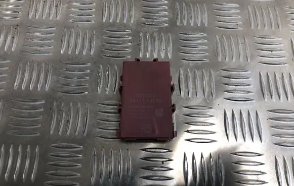 Toyota RAV 4 (XA50) Gateway control module 8911142090 A3C05381701 817A126B82102910
