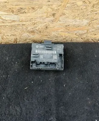 Audi A1 Door control unit/module 8X0959792B