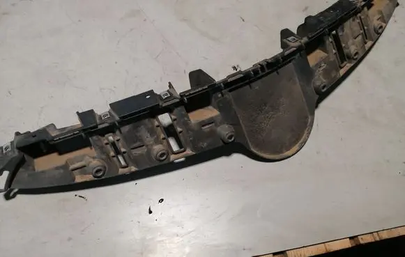 Radiator trim