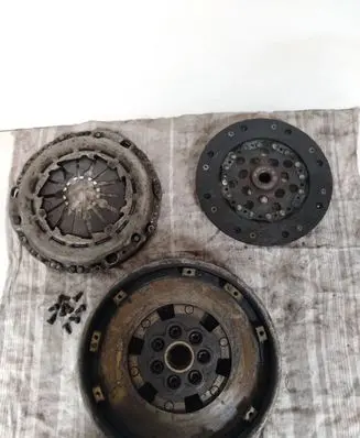 Volvo S40, V40 Clutch set kit 30630370 30611710