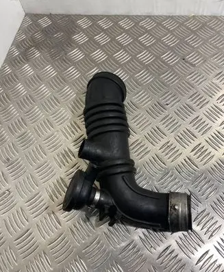 Audi A3 S3 8L Turbo air intake inlet pipe/hose 06A133356G