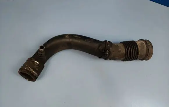 Volvo XC90 Intercooler hose/pipe 30714480