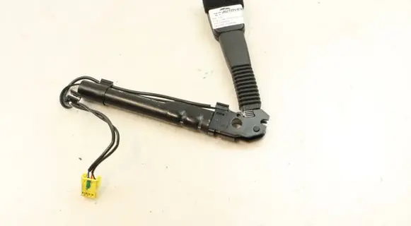 BMW 6 F12 F13 Front seatbelt buckle 7261946 34098857D 2B33315