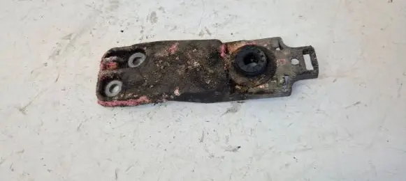 Saab 9-5 Radiator mount bracket 13337769