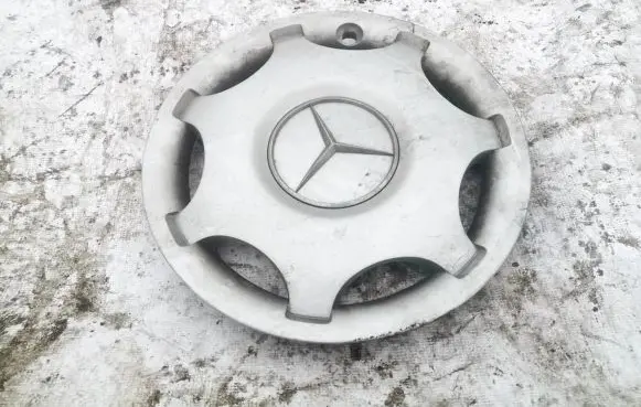 Mercedes-Benz C W203 R15 wheel hub/cap/trim 2034010024