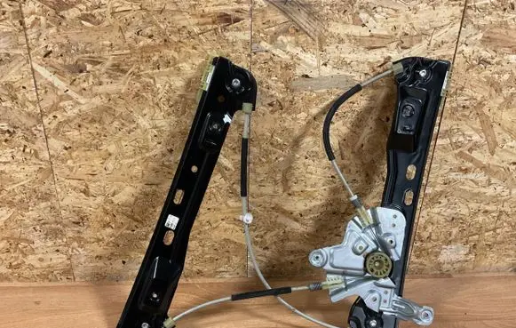 Opel Insignia A Front window lifting mechanism without motor 965873102 1208