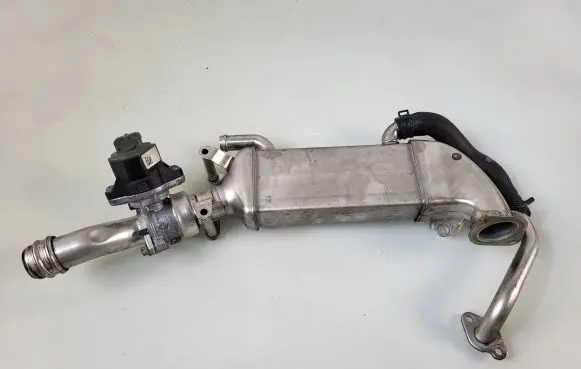 Mercedes-Benz CLA C117 X117 W117 EGR valve cooler A6511401160 A6511400575