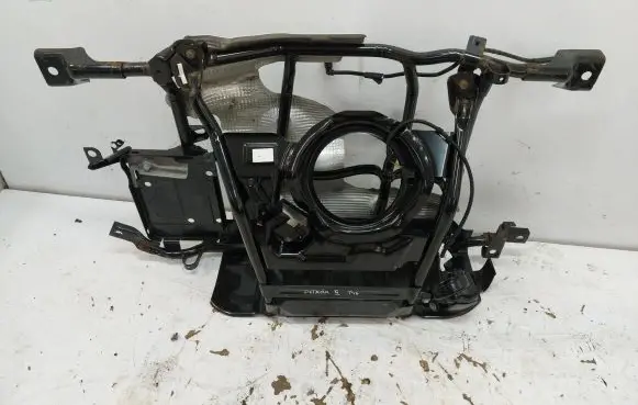 Skoda Octavia Mk4 Fuel tank mounting bracket 