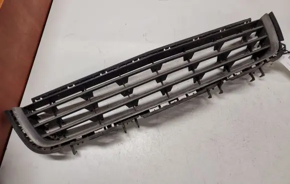 Opel Astra H Front bumper upper radiator grill 4374 9748 13238553