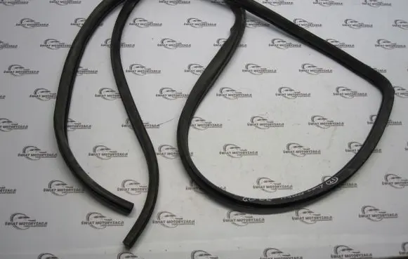 Chevrolet Captiva Rubber seal loading door 