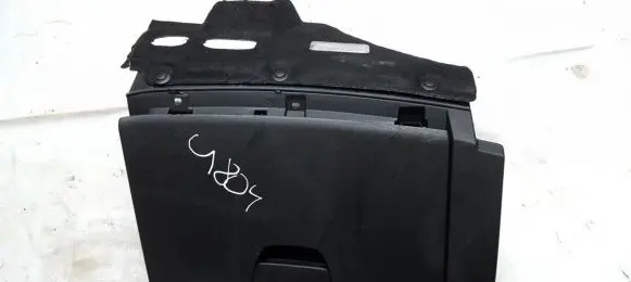 Peugeot 208 Glove box 9672849577