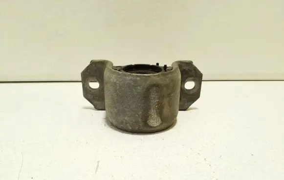 Audi e-tron Sway bar bush bracket, rear 4M0511439A
