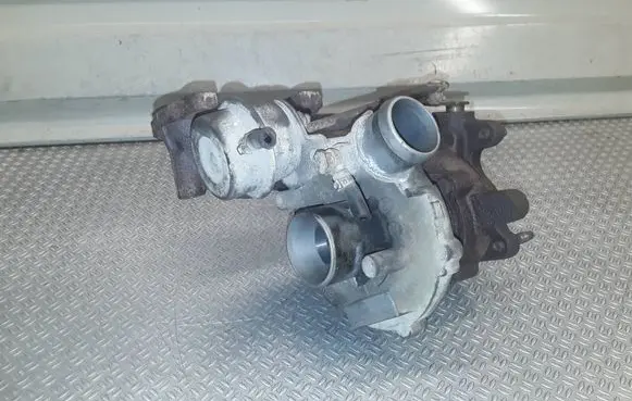 Volkswagen Polo IV 9N3 Turbo 045253019L