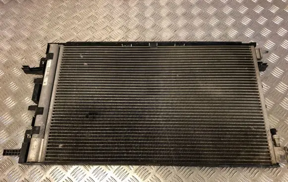 A/C cooling radiator (condenser)
